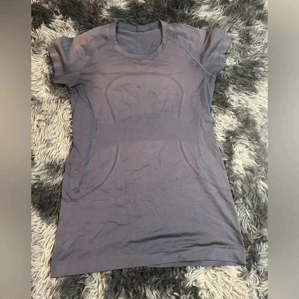 lululemon athletica Gray Short Sleeve Top